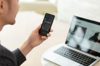 一機(jī)雙屏效率倍增,訊飛雙屏翻譯機(jī)引領(lǐng)翻譯市場(chǎng)新格局